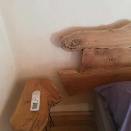 Petite Maison A La Campagne Avec Exterieur Paslieres