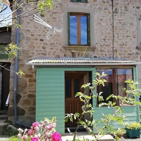 Petite Maison A La Campagne Avec Exterieur